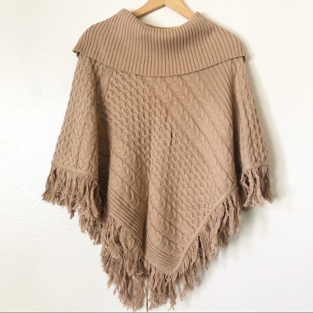 🌵Poncho sweater🌵